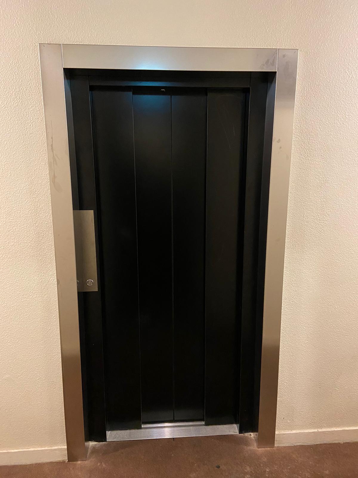 Remplacement de portes battantes en portes automatiques au 17,19 ,21 rue Renoir à Grigny
